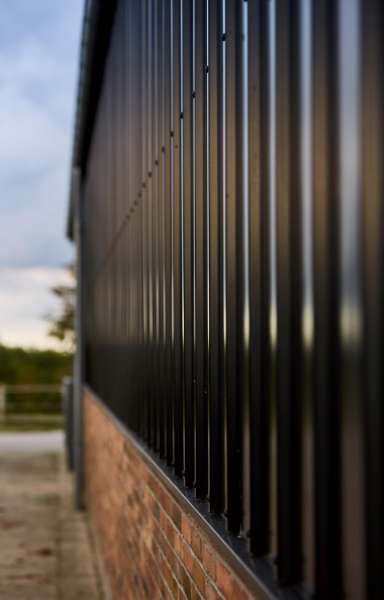 Elegant beklædning af tag og facade, Nibevej 225, Frejlev, Aalborg,